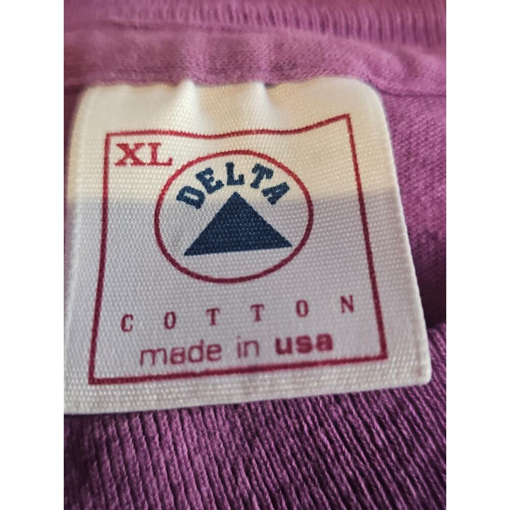 Vintage 90's single Stitch Delta Purple Embroidered Chicago Graphic T-Shirt XL - Picture 4 of 7